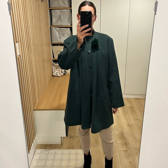 Vintage Jaeger Wool-Cashmere Coat - Picture 2 of 11